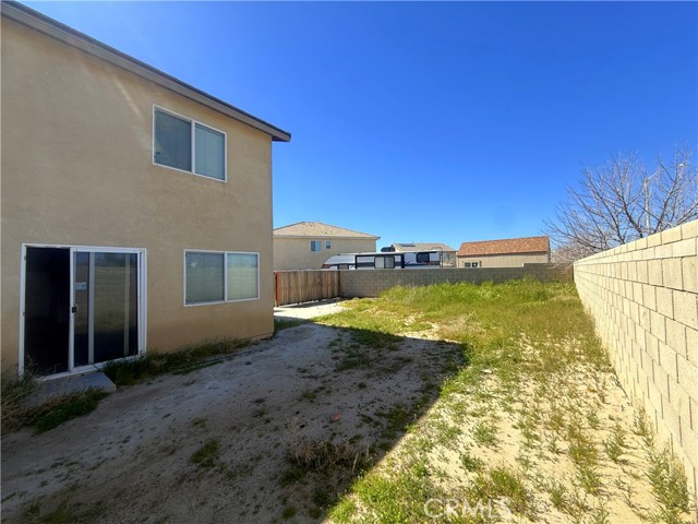 Detail Gallery Image 21 of 24 For 45572 Robinson Dr, Lancaster,  CA 93535 - 5 Beds | 3 Baths