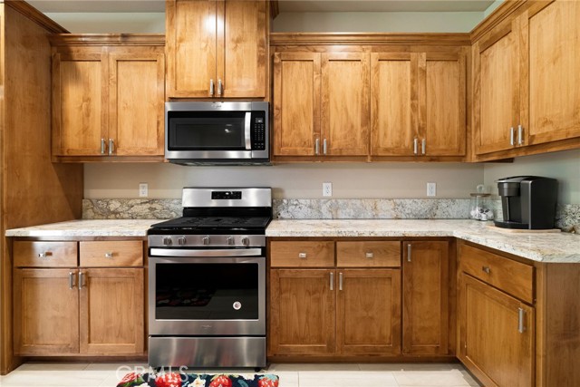 10 Harmony Park Circle, Chico CA: https://media.crmls.org/medias/fd7e7ae0-0204-4303-9e66-eda97ad04b70.jpg