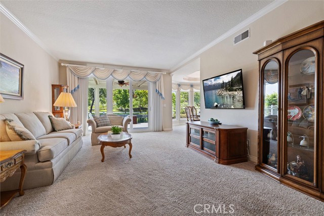 Detail Gallery Image 3 of 39 For 20312 via Oporto, Yorba Linda,  CA 92886 - 3 Beds | 2/1 Baths