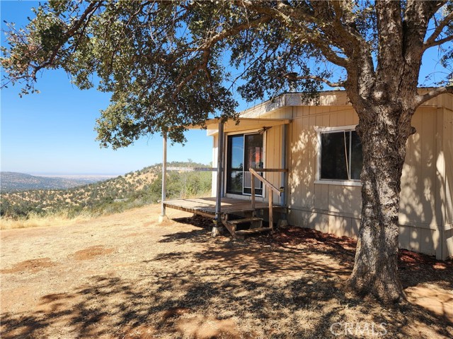 44677 Road 415, Coarsegold CA: https://media.crmls.org/medias/fd7eb038-2a12-4be9-8518-c2e3169bca15.jpg