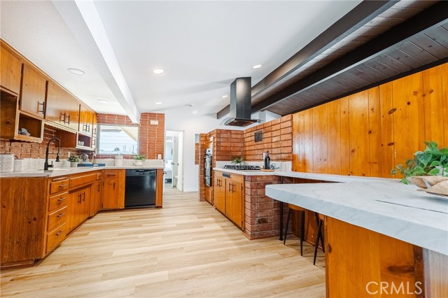 5835 Los Santos Way, Buena Park CA: https://media.crmls.org/medias/fd7ec2bc-b9bd-49e2-b5df-c46c9ed7f9e8.jpg