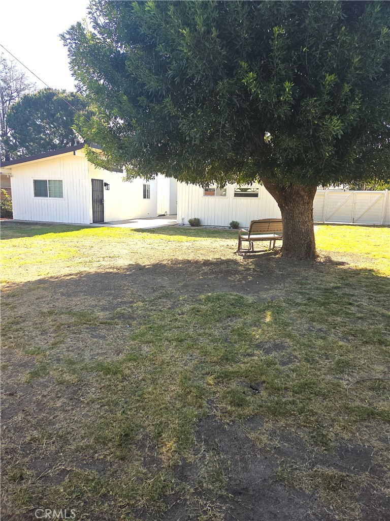 https://media.crmls.org/medias/fd7f0c89-4160-4325-845f-8036778c3bd8.jpg?preset=X-Large