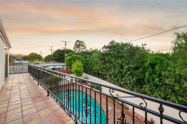 3229 Raintree Avenue, Torrance CA: https://media.crmls.org/medias/fd80048e-ebdf-47a6-9299-7ac9b8e603e9.jpg