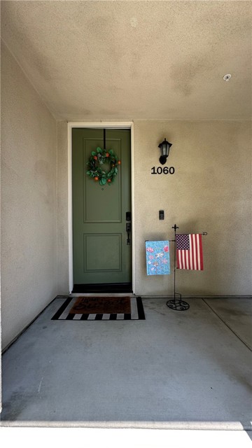 1060 Newberry Lane, Claremont CA: https://media.crmls.org/medias/fd80ab64-4908-49ed-80b2-650ca3f4255d.jpg