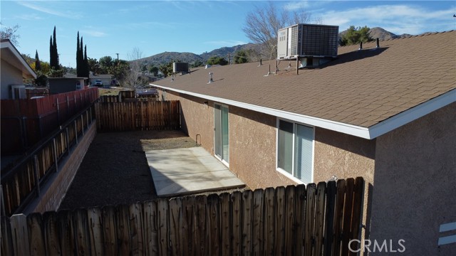 Detail Gallery Image 3 of 25 For 55215 Airlane a,  Yucca Valley,  CA 92284 - 2 Beds | 2 Baths