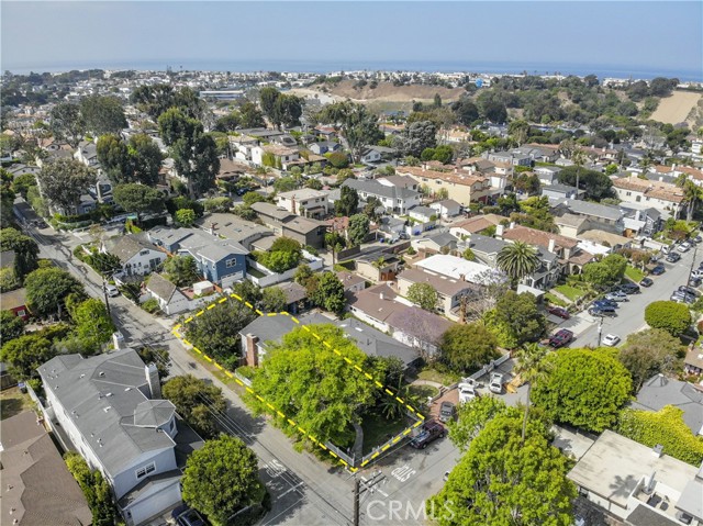 668 35th Street, Manhattan Beach, California 90266, 3 Bedrooms Bedrooms, ,3 BathroomsBathrooms,Residential,Sold,35th,SB22105476