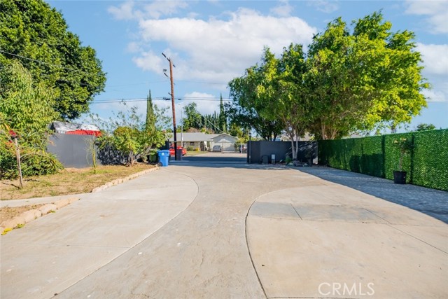 Detail Gallery Image 3 of 22 For 8561 Orion Ave, North Hills,  CA 91343 - 2 Beds | 2 Baths