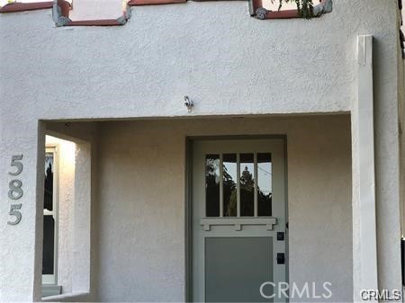 Detail Gallery Image 2 of 13 For 585 E Culver Ave, Orange,  CA 92866 - 2 Beds | 2 Baths