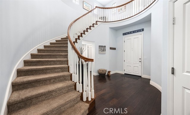 6615 Feather Drive, Huntington Beach CA: https://media.crmls.org/medias/fd82b09a-7d07-494c-ad94-9cb91edf719b.jpg