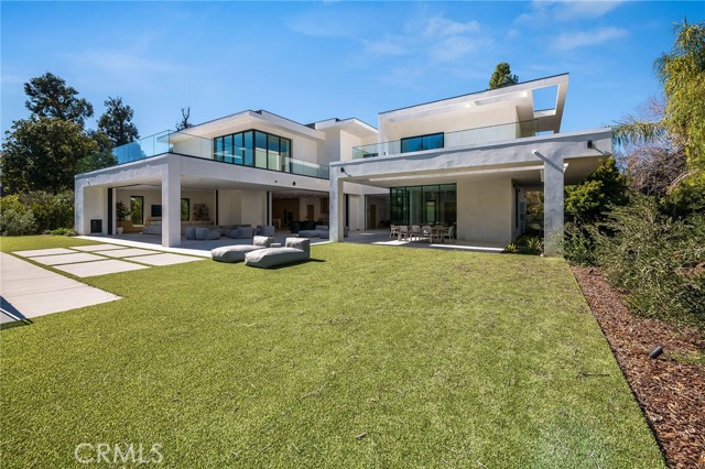 Detail Gallery Image 24 of 43 For 4930 Palomar Dr, Tarzana,  CA 91356 - 6 Beds | 6/1 Baths