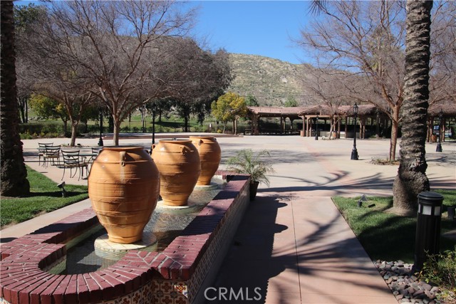 570 Olazabal Drive, Hemet CA: https://media.crmls.org/medias/fd83ed07-cbcd-4914-88c0-3f2ba21dbefe.jpg