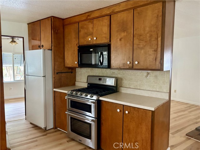 Detail Gallery Image 9 of 23 For 6368 Lincoln Bld, Oroville,  CA 95966 - 3 Beds | 2 Baths