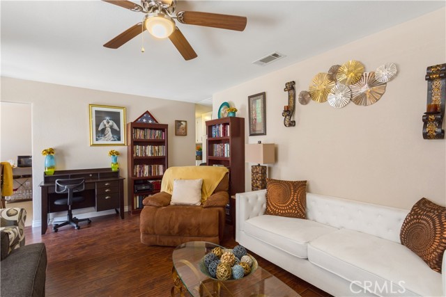28001 Winged Foot Drive, Menifee CA: https://media.crmls.org/medias/fd844ddd-92eb-4728-9ef1-24e5a16e8f4f.jpg