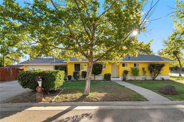 1171 Peach Street, Corning CA: https://media.crmls.org/medias/fd8452ed-7ad0-4271-b9a8-816d7c51c901.jpg