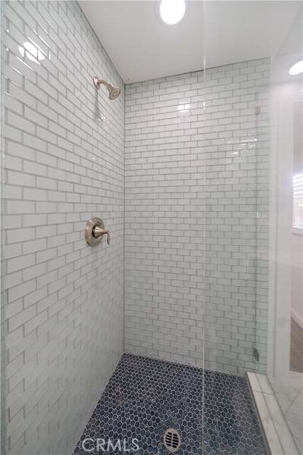 Detail Gallery Image 4 of 6 For 426 Brooks, Laguna Beach,  CA 92651 - 2 Beds | 1 Baths