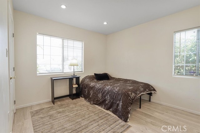18352 Bessemer Street, Tarzana CA: https://media.crmls.org/medias/fd857c90-4801-474d-9de7-4e1248184852.jpg