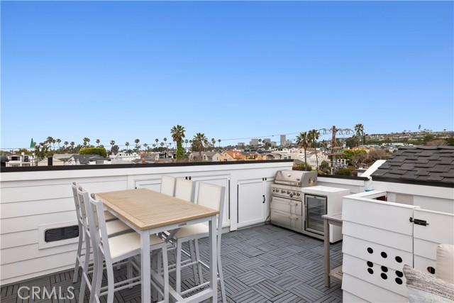 Detail Gallery Image 22 of 27 For 611 .5 Jasmine Ave, Corona Del Mar,  CA 92625 - 2 Beds | 2/1 Baths