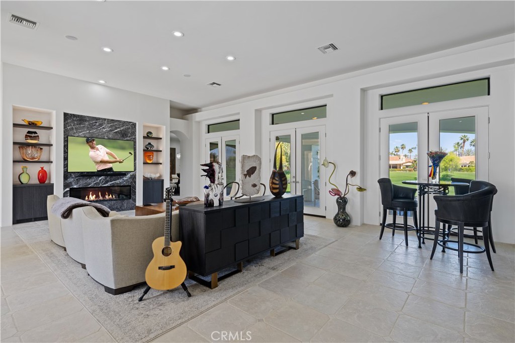 MLS #OC24146665 img 2