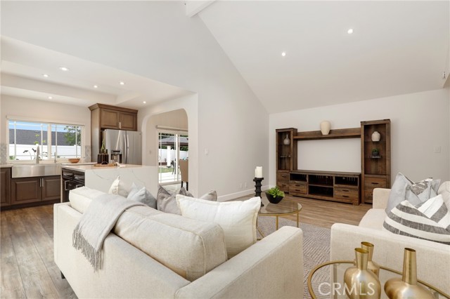 Detail Gallery Image 11 of 29 For 17822 Aberdeen Ln, Villa Park,  CA 92861 - 4 Beds | 3 Baths