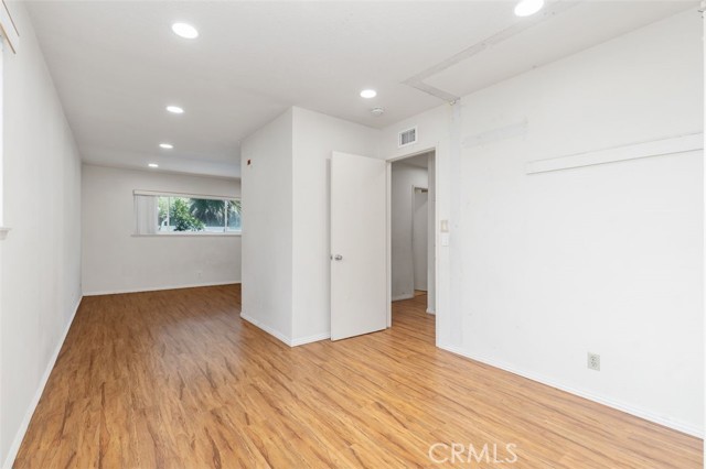 Detail Gallery Image 13 of 27 For 940 Cheyenne, Costa Mesa,  CA 92626 - 5 Beds | 2 Baths