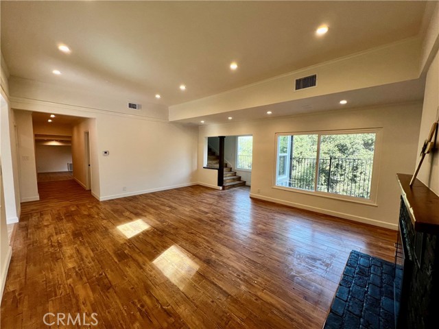 Detail Gallery Image 11 of 72 For 10040 Wentworth St, Shadow Hills,  CA 91040 - 4 Beds | 2/2 Baths