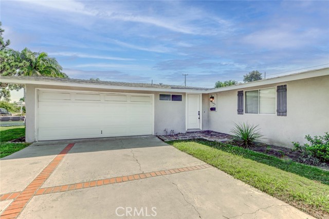 2304 W Palm Ave, Orange, CA 92868