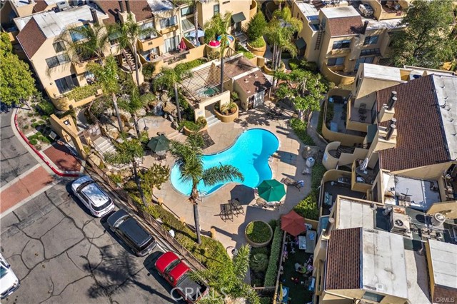 25712 Le Parc, Lake Forest CA: https://media.crmls.org/medias/fd885ccb-e017-400f-b415-20aa738a51ba.jpg
