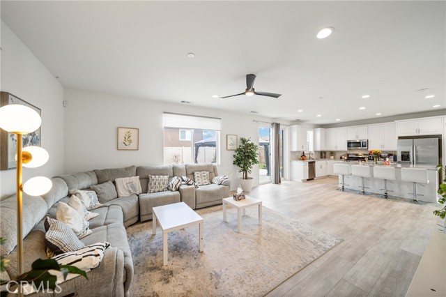 32808 Jaenichen Lane, Menifee CA: https://media.crmls.org/medias/fd8870f5-e4bd-40c9-bdb8-5a03b3f98f9f.jpg