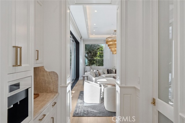 16630 Oldham Place, Encino CA: https://media.crmls.org/medias/fd88a6d9-107b-4ac8-befe-55879d6ab1e8.jpg