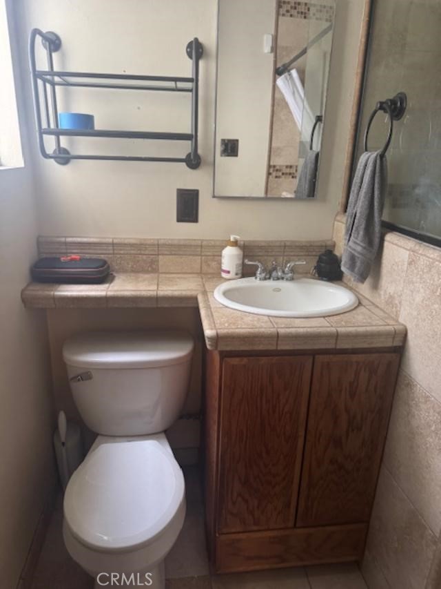 Detail Gallery Image 3 of 11 For 12608 Coldbrook Ave, Downey,  CA 90242 - 3 Beds | 2 Baths