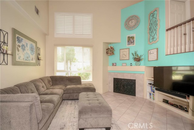 Detail Gallery Image 10 of 52 For 1270 Mancero Cir, Corona,  CA 92879 - 3 Beds | 2/1 Baths