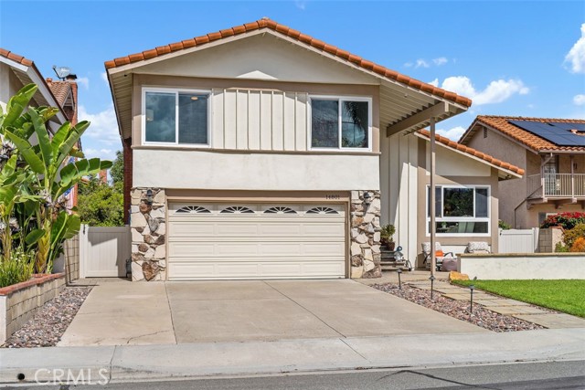 14801 Mayten Avenue, Irvine CA: https://media.crmls.org/medias/fd89b59e-0464-4e91-8c67-039038cb8198.jpg