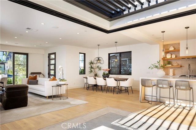 Detail Gallery Image 3 of 33 For 304 Goldenrod Ave, Corona Del Mar,  CA 92625 - 4 Beds | 3/2 Baths