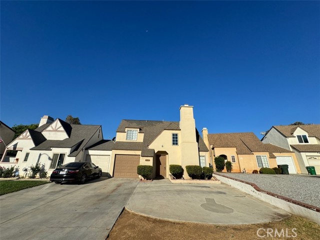 Detail Gallery Image 2 of 30 For 6215 Heatherwood Dr, Jurupa Valley,  CA 92509 - 3 Beds | 2/1 Baths