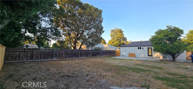 7117 Natick Avenue, Van Nuys CA: https://media.crmls.org/medias/fd8ad8e4-d20f-43c8-868f-85a9b86633ed.jpg