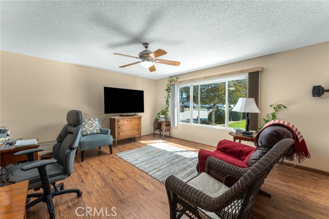 Detail Gallery Image 13 of 60 For 13346 Rimview Ct, Yucaipa,  CA 92399 - 3 Beds | 2/1 Baths