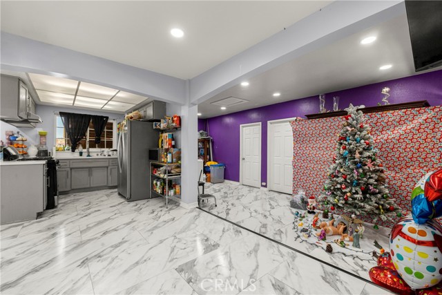 9164 Quincy Avenue, Hesperia CA: https://media.crmls.org/medias/fd8bdee0-57c2-46b0-b83b-f88fb2b6c608.jpg