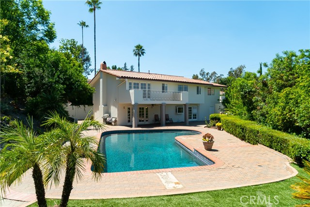 Detail Gallery Image 1 of 39 For 24060 Hatteras St, Woodland Hills,  CA 91367 - 5 Beds | 5 Baths