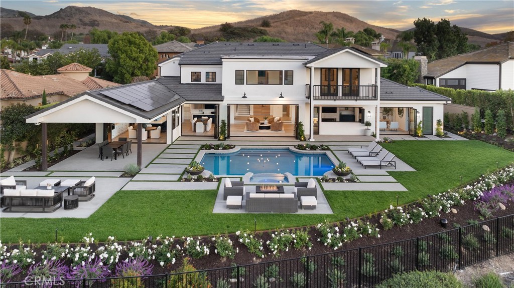 MLS #OC25251950 image #2