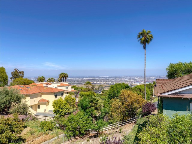 2831 Via El Miro, Rancho Palos Verdes, California 90275, 4 Bedrooms Bedrooms, ,2 BathroomsBathrooms,Residential,Sold,Via El Miro,SB22078160