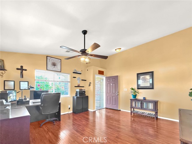 Detail Gallery Image 4 of 31 For 71 Livorno Rd, Merced,  CA 95341 - 4 Beds | 2 Baths