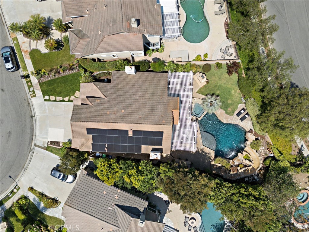https://media.crmls.org/medias/fd8edefe-ad6e-4ca9-ac99-f66abac9d1a1.jpg?preset=X-Large