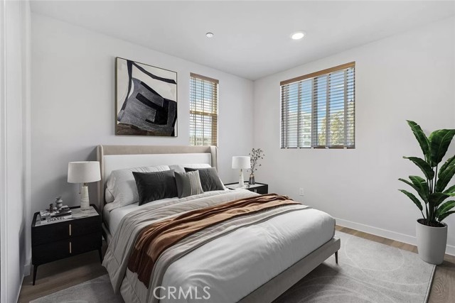 Detail Gallery Image 8 of 20 For 14700 Sherman, Van Nuys,  CA 91405 - 4 Beds | 3/1 Baths