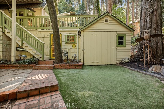 655 Cottage Grove Drive, Lake Arrowhead, CA 92352