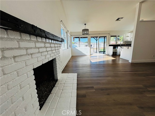 Detail Gallery Image 5 of 22 For 23806 Elyce Ct, Moreno Valley,  CA 92553 - 3 Beds | 2 Baths