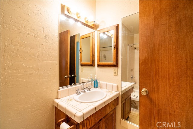 Detail Gallery Image 17 of 44 For 13580 Driftwood Dr, Victorville,  CA 92395 - 3 Beds | 2 Baths