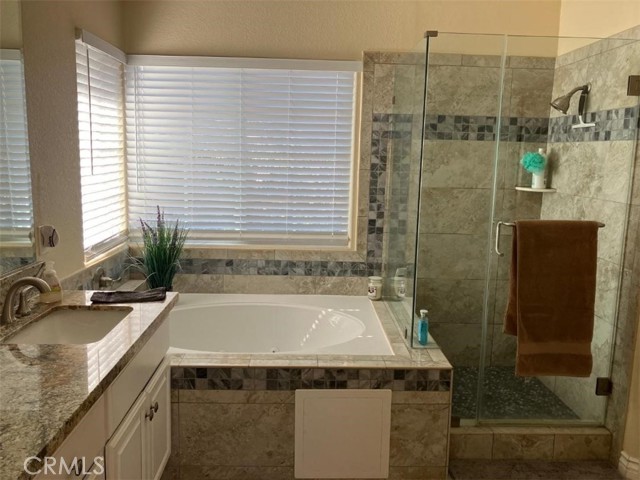 335 Elmridge Court, Riverside, California 92506, 5 Bedrooms Bedrooms, ,1 BathroomBathrooms,Single Family Residence,For Sale,Elmridge,DW24080100