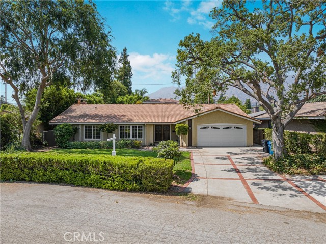 Detail Gallery Image 2 of 33 For 273 Oakhurst Ln, Arcadia,  CA 91007 - 5 Beds | 3 Baths