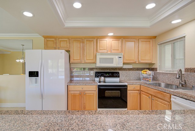 Detail Gallery Image 8 of 19 For 829 via Alhambra #Q,  Laguna Woods,  CA 92637 - 2 Beds | 2 Baths