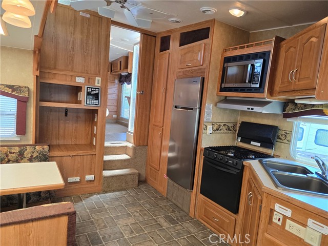 Detail Gallery Image 4 of 16 For 39815 Jeremiah Rd, Temecula,  CA 92591 - 1 Beds | 1 Baths